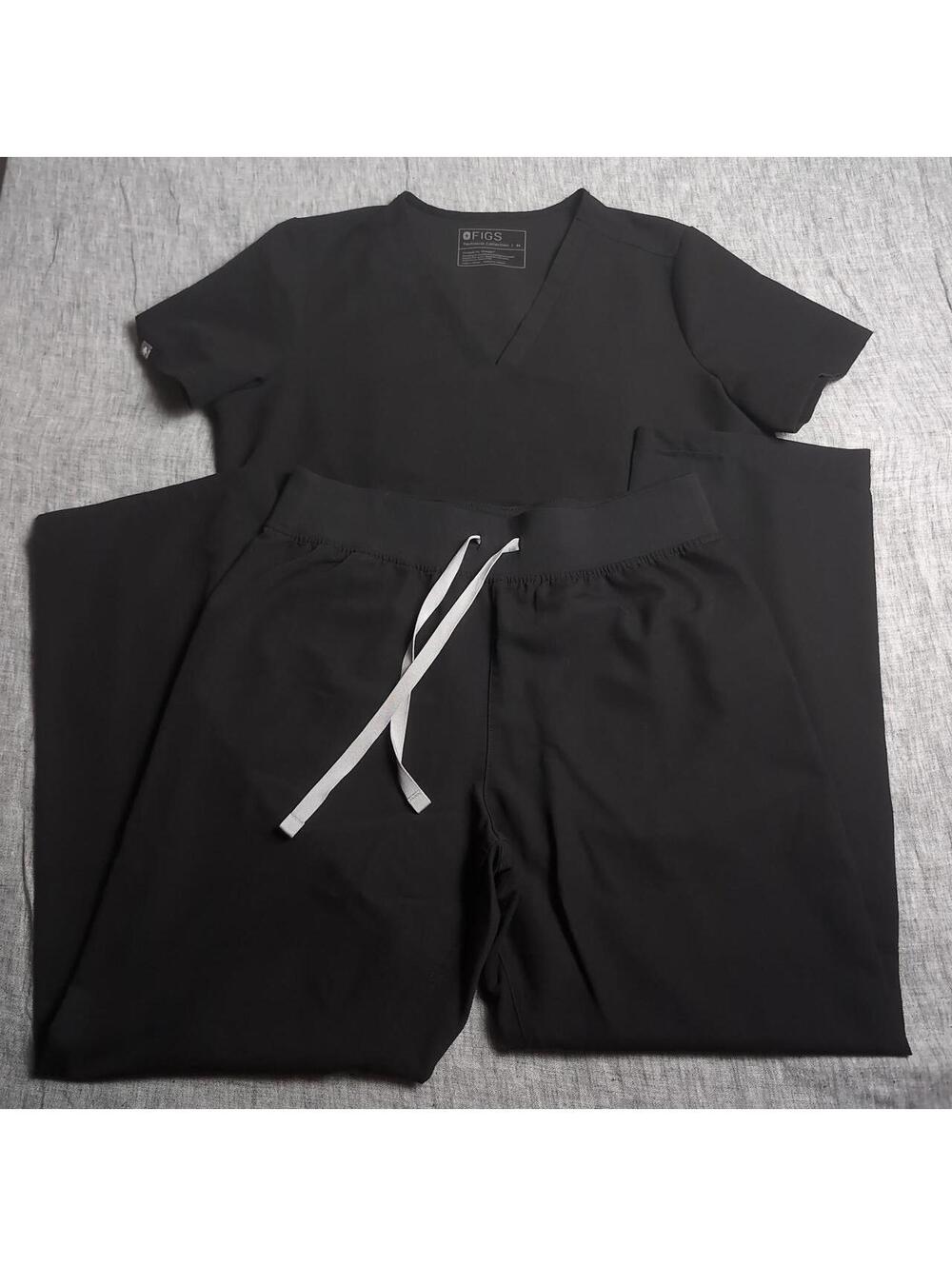 NEW Figs scrub set - Casma top M, Livingston pants M/P petite - black